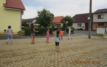 Nocování ve škole