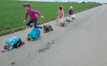 ...hrajeme si, hýbeme se, bavíme se..._26
